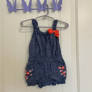 EUC | Gymboree baby girl’s denim‎ embroidered flower jumper — 12-18 months